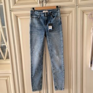 Guess jeans, size 26.
